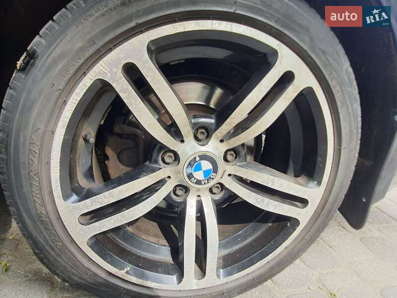 Седан BMW 3 Series 2005 в Львове