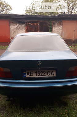 Седан BMW 3 Series 1995 в Кривом Роге