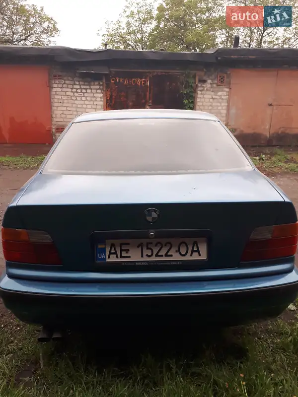 BMW 3 Series 1994 VIN WBACG21000AG41596 фото оголошення 24 з 56