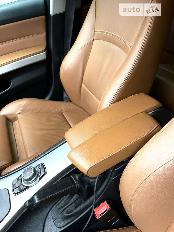 BMW 3 Series 2009