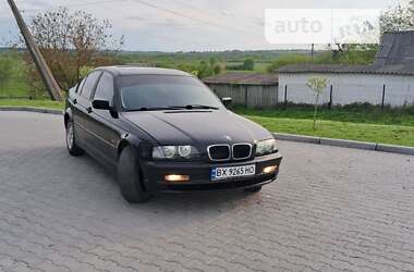 Седан BMW 3 Series 1998 в Шумске