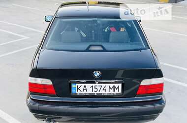 Седан BMW 3 Series 1997 в Киеве