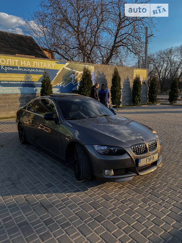 Купе BMW 3 Series 2011 в Кропивницком