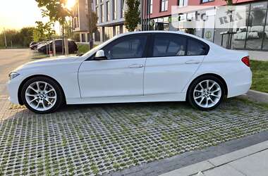 Седан BMW 3 Series 2013 в Львові