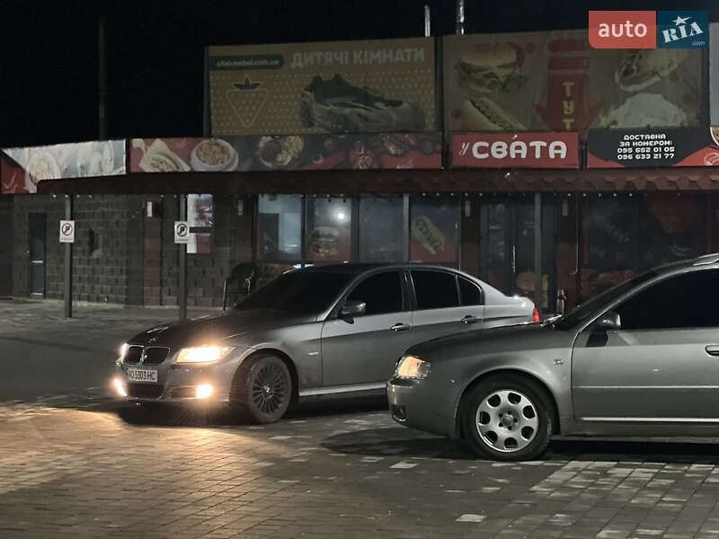 Седан BMW 3 Series 2011 в Виноградове фото 4 Седан BMW 3 Series 2011 в Виноградове