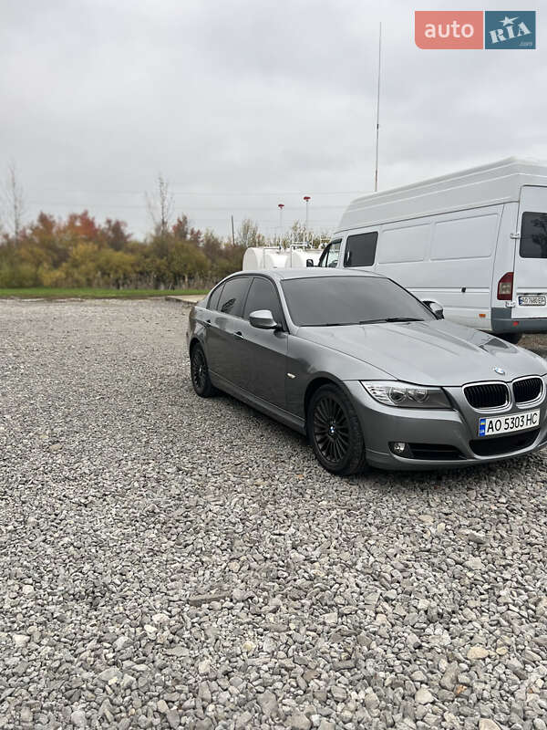 Седан BMW 3 Series 2011 в Виноградове фото 11 Седан BMW 3 Series 2011 в Виноградове