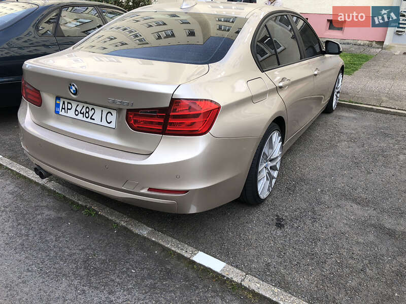 Седан BMW 3 Series 2014 в Львове
