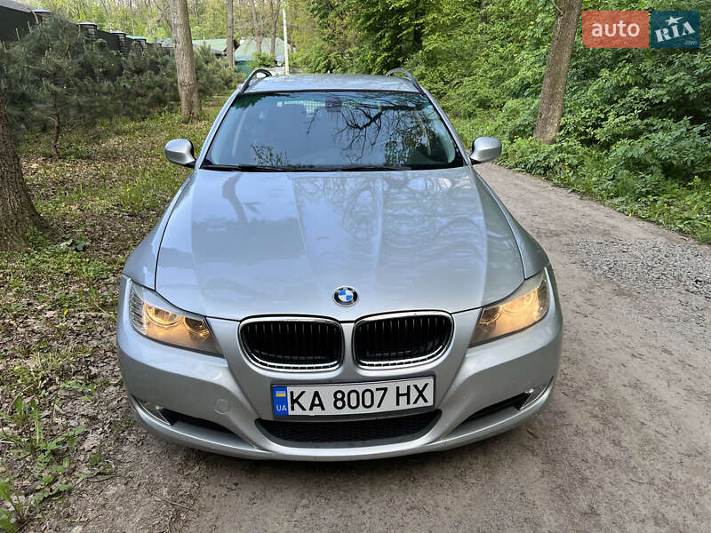 BMW 3 Series 2009