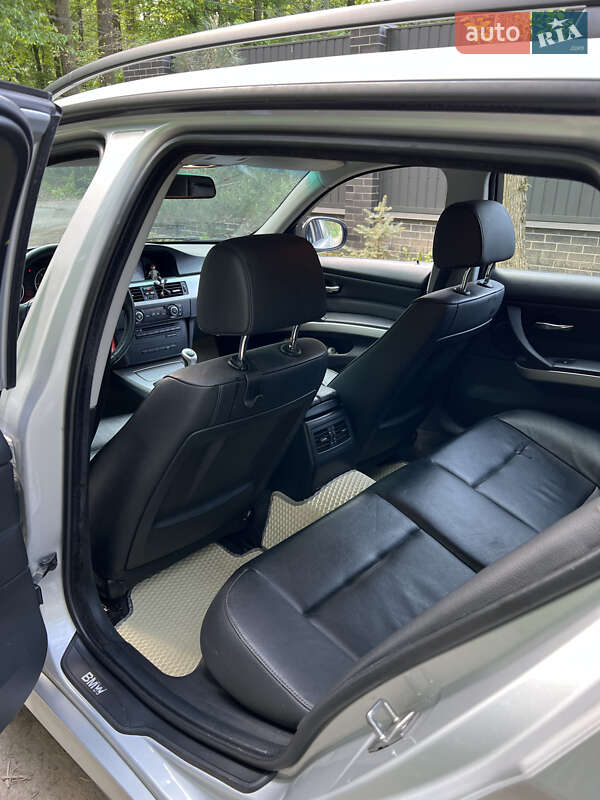 Універсал BMW 3 Series 2009 в Києві