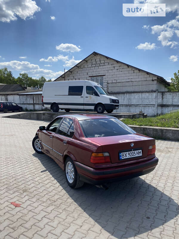 Седан BMW 3 Series 1996 в Теофіполі