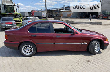 Седан BMW 3 Series 1996 в Теофиполе