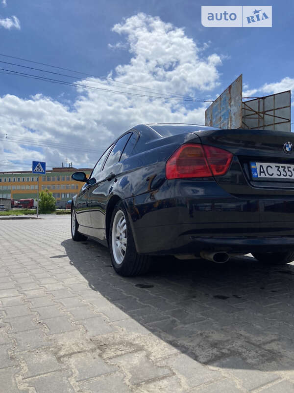Седан BMW 3 Series 2007 в Луцке