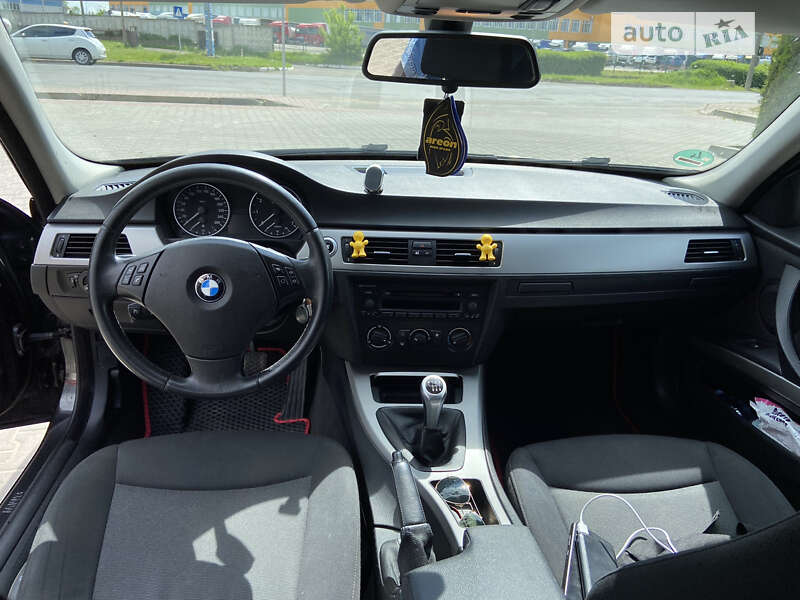 Седан BMW 3 Series 2007 в Луцке