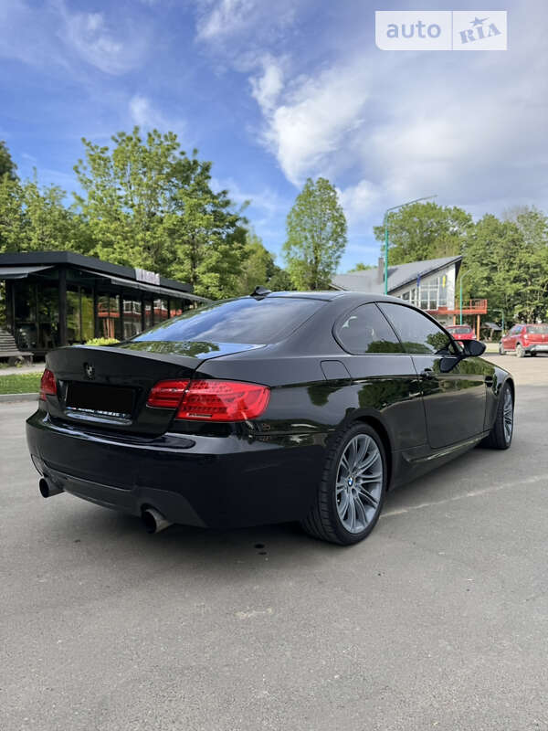 Купе BMW 3 Series 2011 в Ивано-Франковске