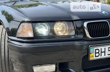 Седан BMW 3 Series 1997 в Одессе