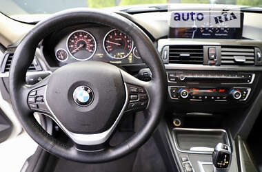 Седан BMW 3 Series 2013 в Львове