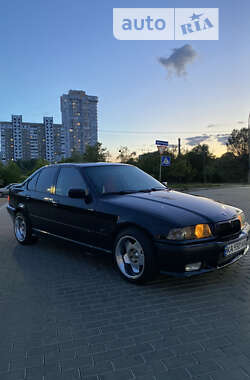 Седан BMW 3 Series 1995 в Хмельницькому