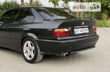 Купе BMW 3 Series 1992 в Збаражі