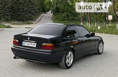 Купе BMW 3 Series 1992 в Збараже