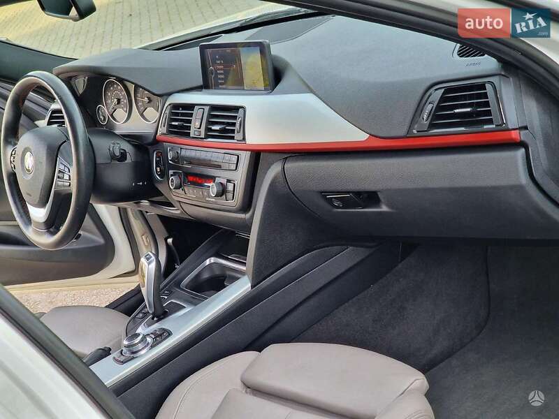 Седан BMW 3 Series 2013 в Полтаві