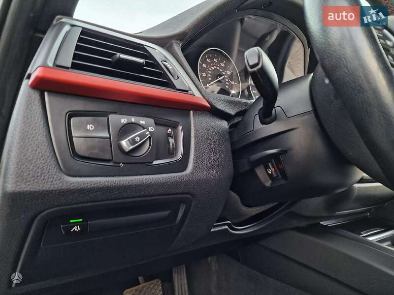 Седан BMW 3 Series 2013 в Полтаві