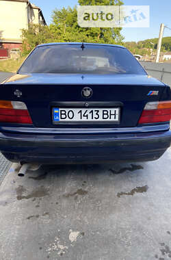 Седан BMW 3 Series 1994 в Бучаче