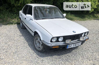Седан BMW 3 Series 1986 в Городенці