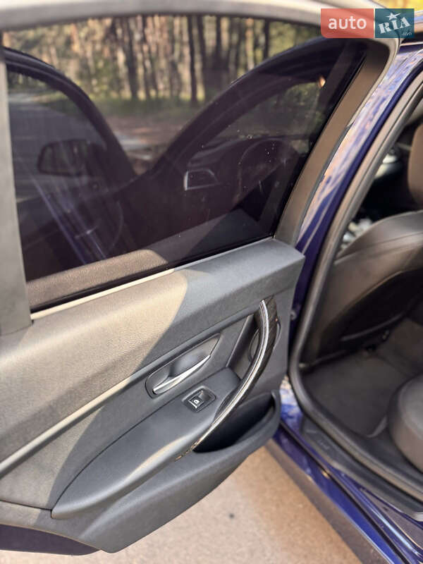 Седан BMW 3 Series 2016 в Ирпене фото 30 Седан BMW 3 Series 2016 в Ирпене