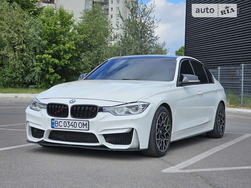 Седан BMW 3 Series 2013 в Львове