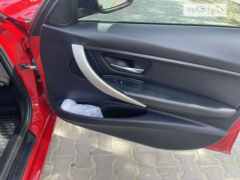 Седан BMW 3 Series 2014 в Ровно фото 18 Седан BMW 3 Series 2014 в Ровно