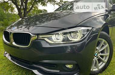 Универсал BMW 3 Series 2018 в Золочеве