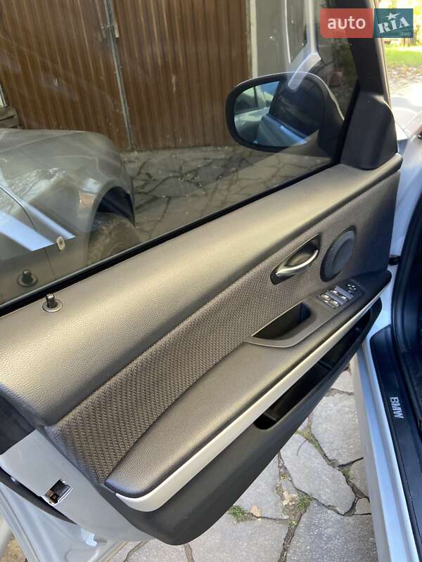 Універсал BMW 3 Series 2011 в Мукачевому