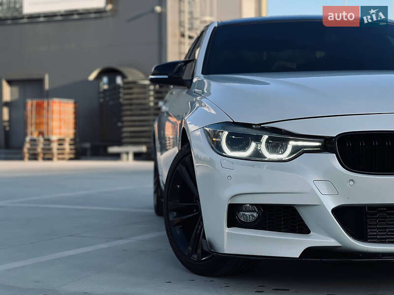 Седан BMW 3 Series 2015 в Киеве