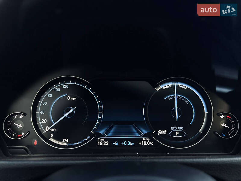 Седан BMW 3 Series 2015 в Киеве