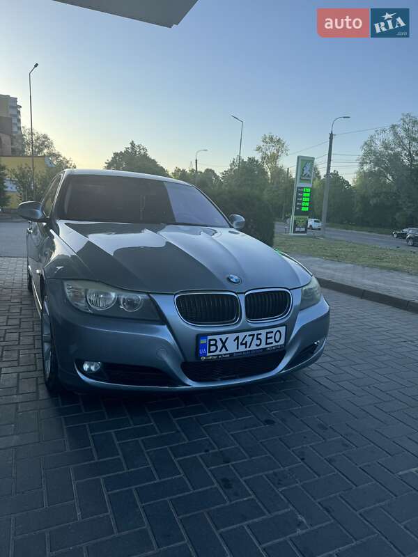BMW 3 Series 2010