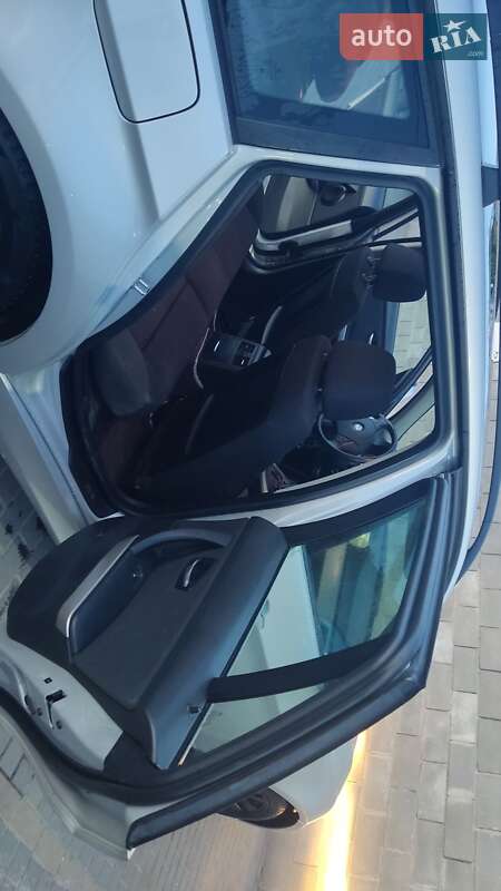 Универсал BMW 3 Series 2006 в Киеве