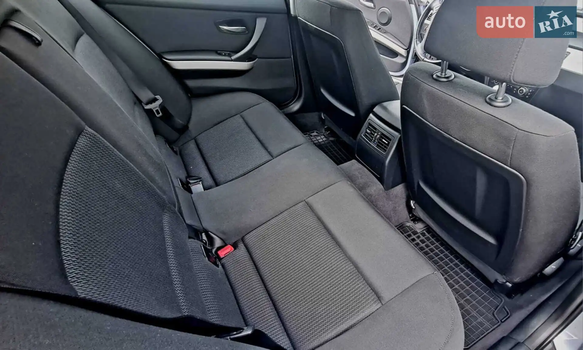 2010 BMW 3er - мініатюра 16