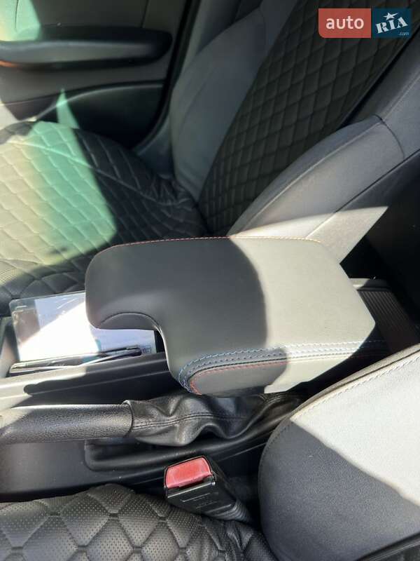 Седан BMW 3 Series 2002 в Днепре