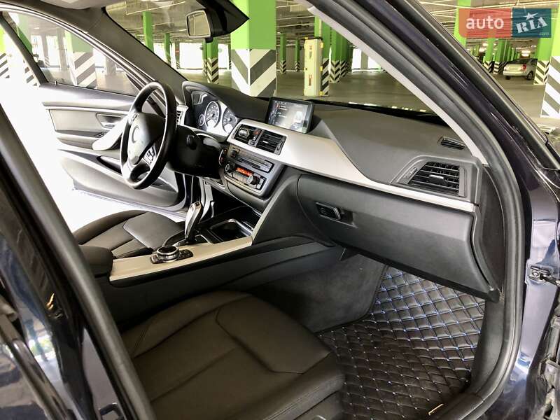 Седан BMW 3 Series 2014 в Киеве