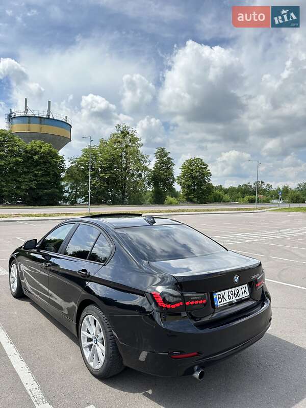Седан BMW 3 Series 2016 в Ровно