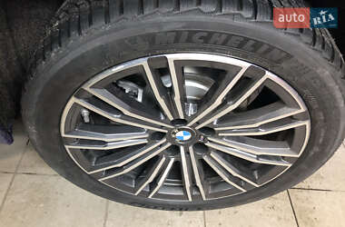 Седан BMW 3 Series 2019 в 