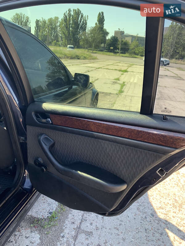 Седан BMW 3 Series 1998 в Белгороде-Днестровском