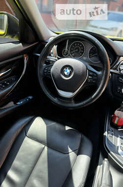 Седан BMW 3 Series 2013 в Виннице