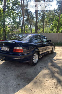 Седан BMW 3 Series 1994 в Ірпені