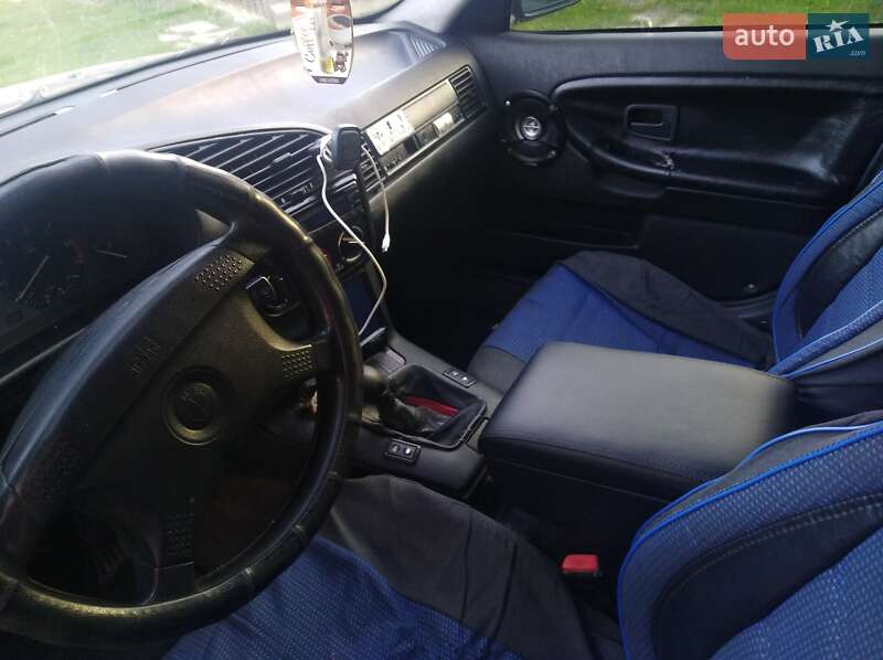 Седан BMW 3 Series 1993 в Ужгороде фото 5 Седан BMW 3 Series 1993 в Ужгороде