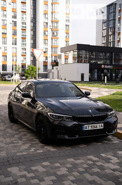 Седан BMW 3 Series 2019 в Івано-Франківську