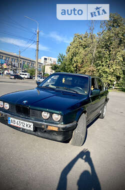 Седан BMW 3 Series 1986 в Вінниці