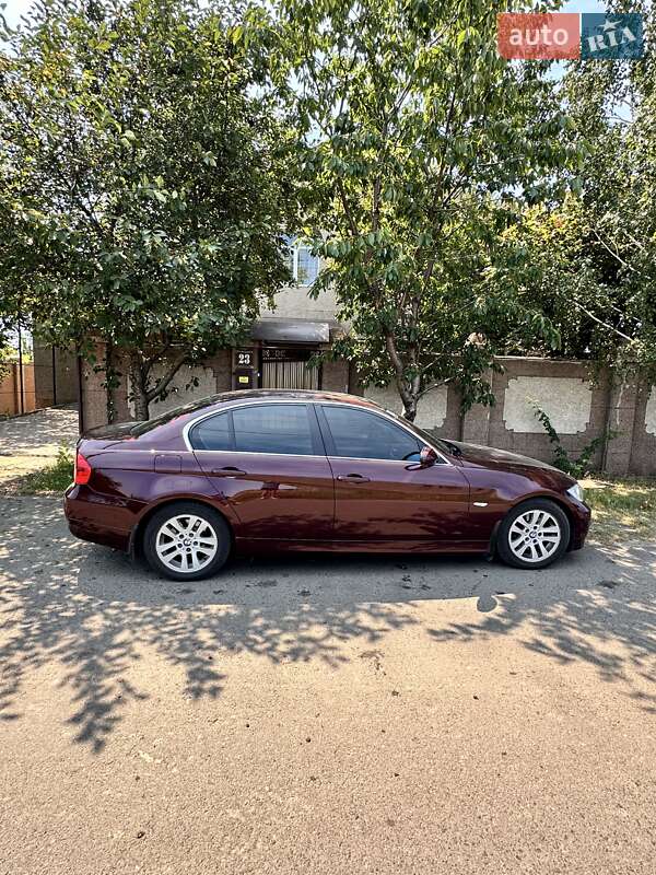Седан BMW 3 Series 2007 в Одессе