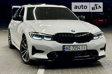 Седан BMW 3 Series 2019 в Дніпрі