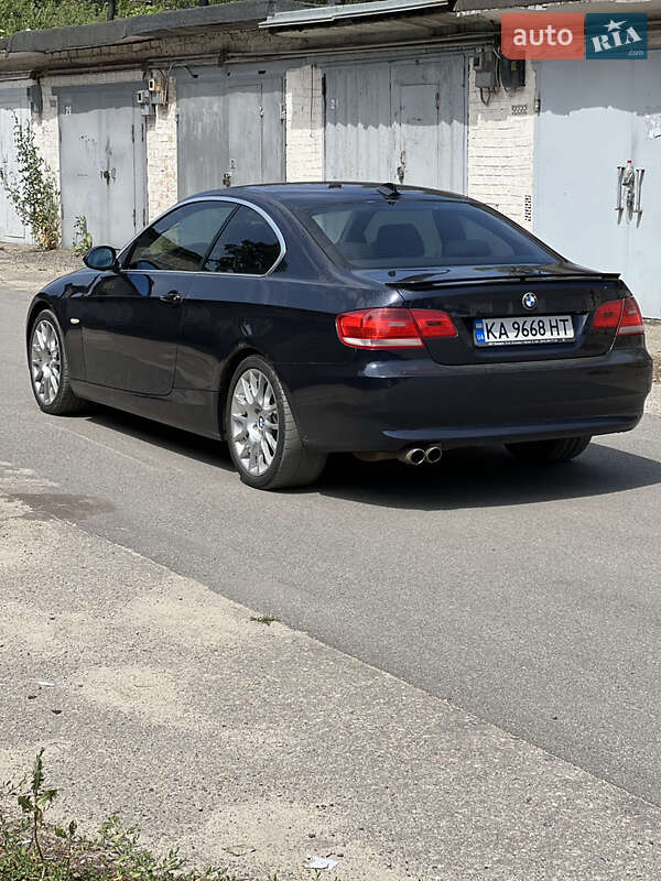 Купе BMW 3 Series 2007 в Киеве фото 4 Купе BMW 3 Series 2007 в Киеве